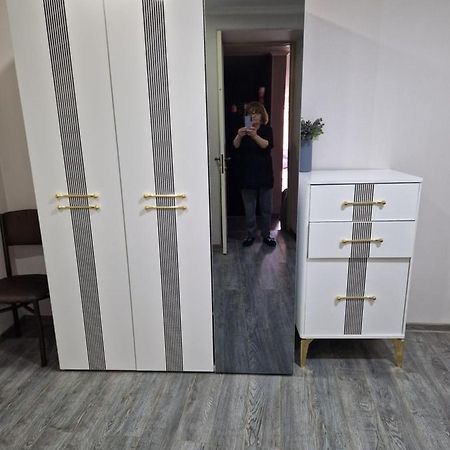 Larisa Apartment Тбилиси Экстерьер фото