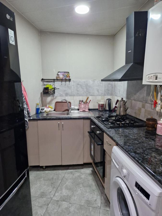 Larisa Apartment Тбилиси Экстерьер фото