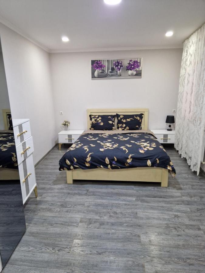 Larisa Apartment Тбилиси Экстерьер фото